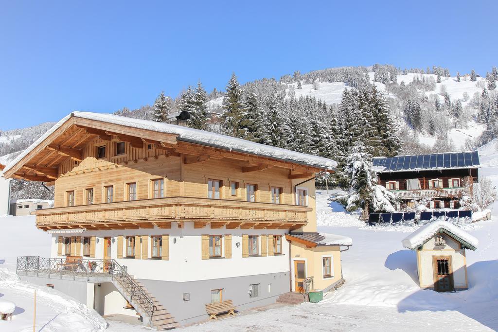 Ferienwohnung Obertaxinghof Saalbach-Hinterglemm Exterior foto